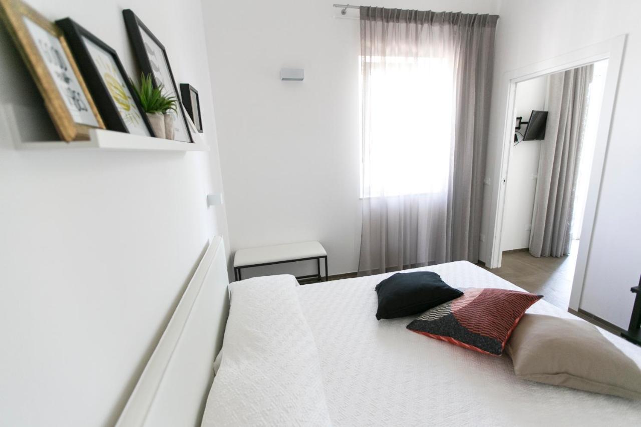 Via Del Faro Apartments Torre Canne Exterior photo